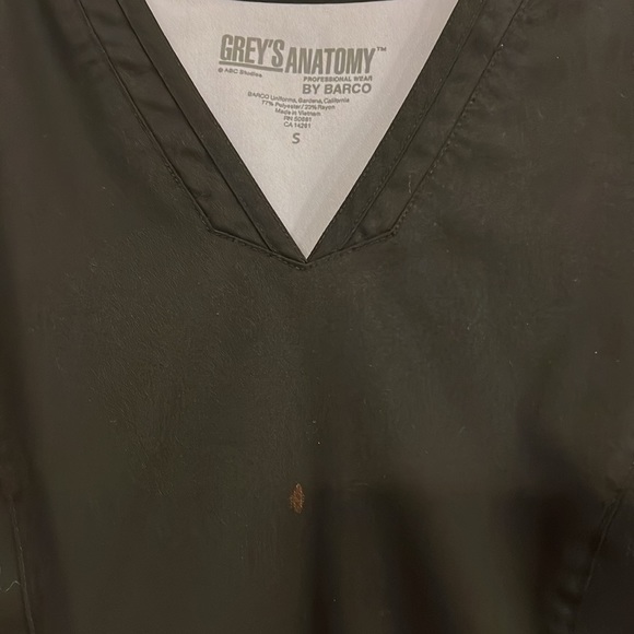 Grey’s Anatomy scrub top - Picture 3 of 4